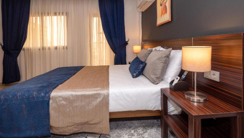 Souare Premium Hotel 科纳克里 外观 照片