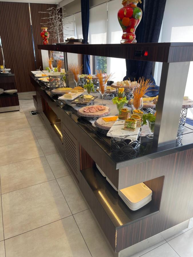 Souare Premium Hotel 科纳克里 外观 照片